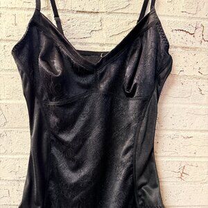 Black Shapewear Bodysuit w/ Adjustable Straps & Hook Closure – Sleek Sculpting